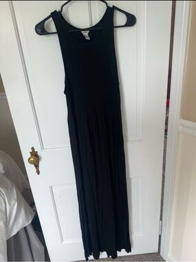 Forever 21 Black Sleeveless Maxi Sundress
